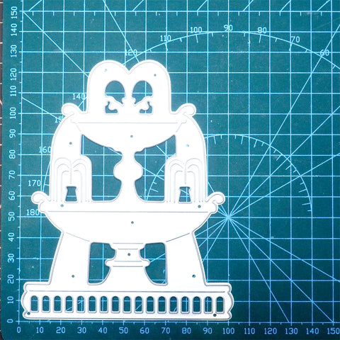 Inlovearts Extravagant Fountain Cutting Dies