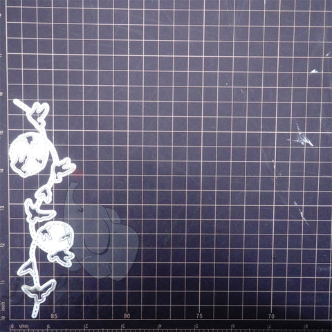 Inlovearts Flying Birds Border Cutting Dies