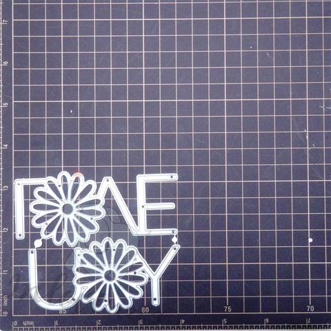 Inlovearts LOVE YOU Word with Daisy Cutting Dies