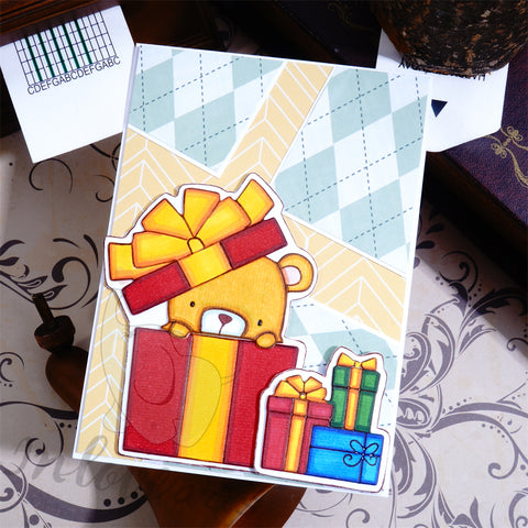 Inlovearts Lovely Bear in Gift Box Cutting Dies