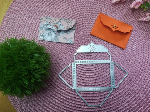 Foldable Stitched Flower Envelop Dies