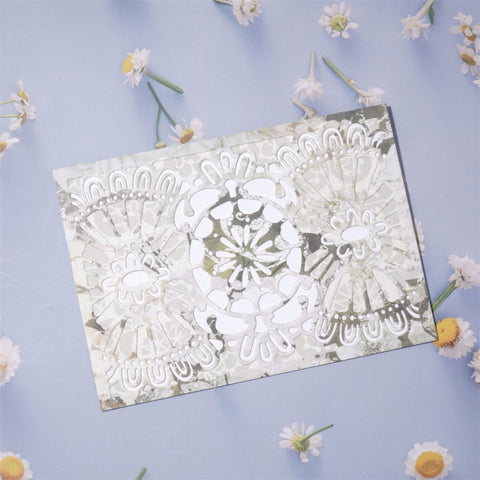 Inlovearts Symmetrical Flower Backgroud Board Cutting Dies