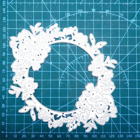 Inlovearts Gorgeous Flower Wreath Metal Cutting Dies