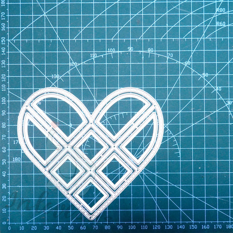 Inlovearts Heart Shaped Collage Board Cutting Dies