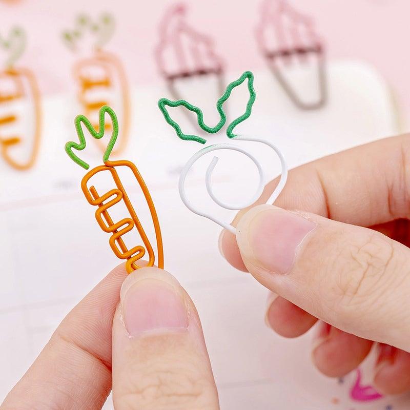 (4 Types) Inlovearts Cute Cartoon Carrot Paper Clip