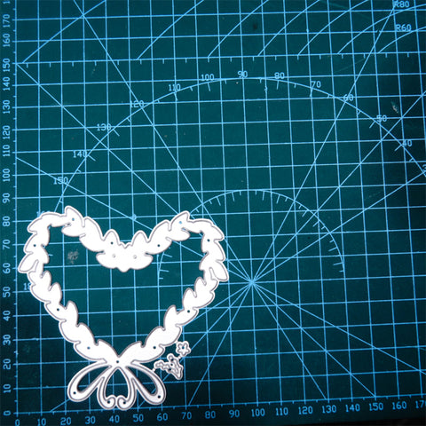Kokorosa Heart-shaped Border Metal Cutting Dies